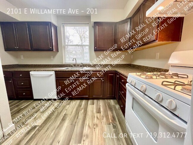 Building Photo - 2101 E Willamette Ave