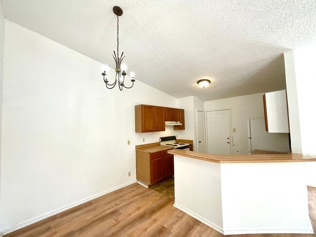 Building Photo - 2-Bedroom Duplex Near Highway 78- Pet-Friendly with Fenced Yard! SECTION 8 ACCEPTED