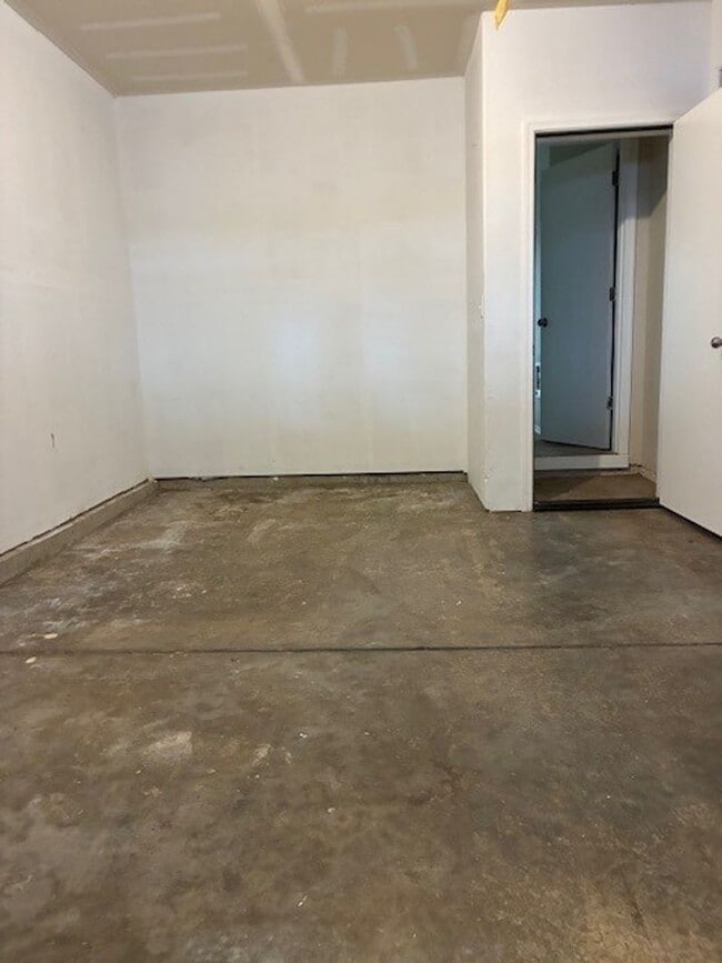 Building Photo - 13414 SE Division St