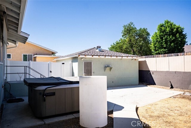 Building Photo - 11051 Quill Ave