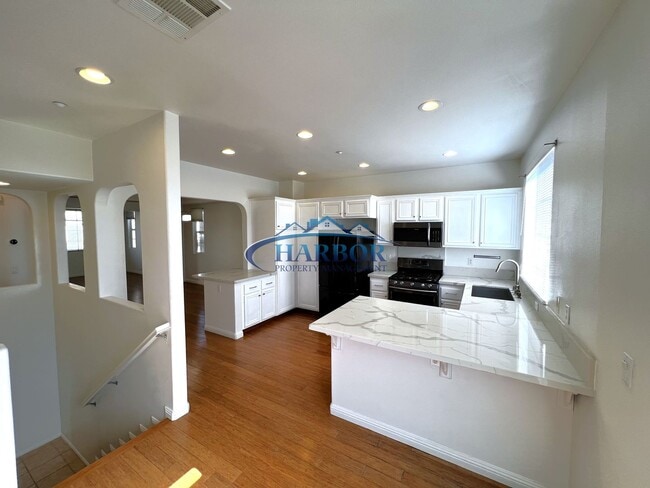 Building Photo - 1322 Harmony Way