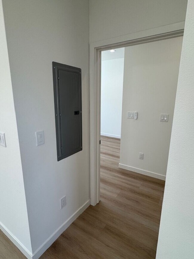 Building Photo - 6170 Briercrest Ave