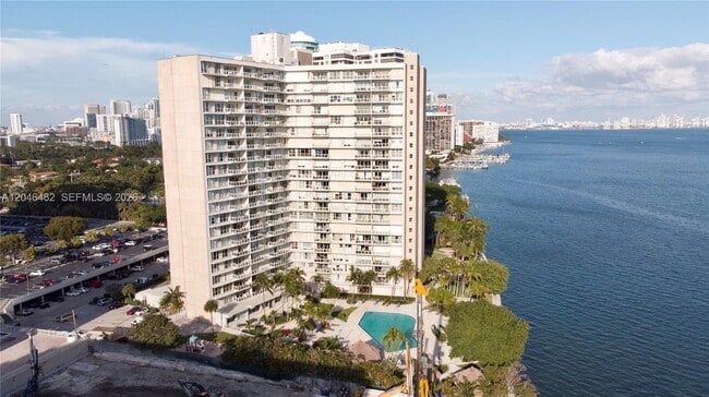 Building Photo - 2451 Brickell Ave