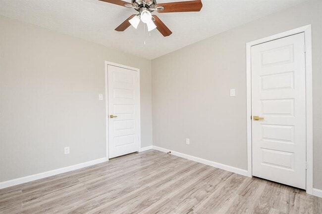 Building Photo - 2810 Dove Country Dr