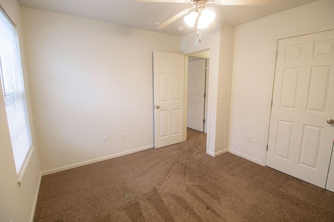 Building Photo - 1424 Bodie Dr