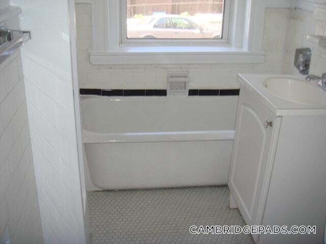 Building Photo - 18 Chauncy St