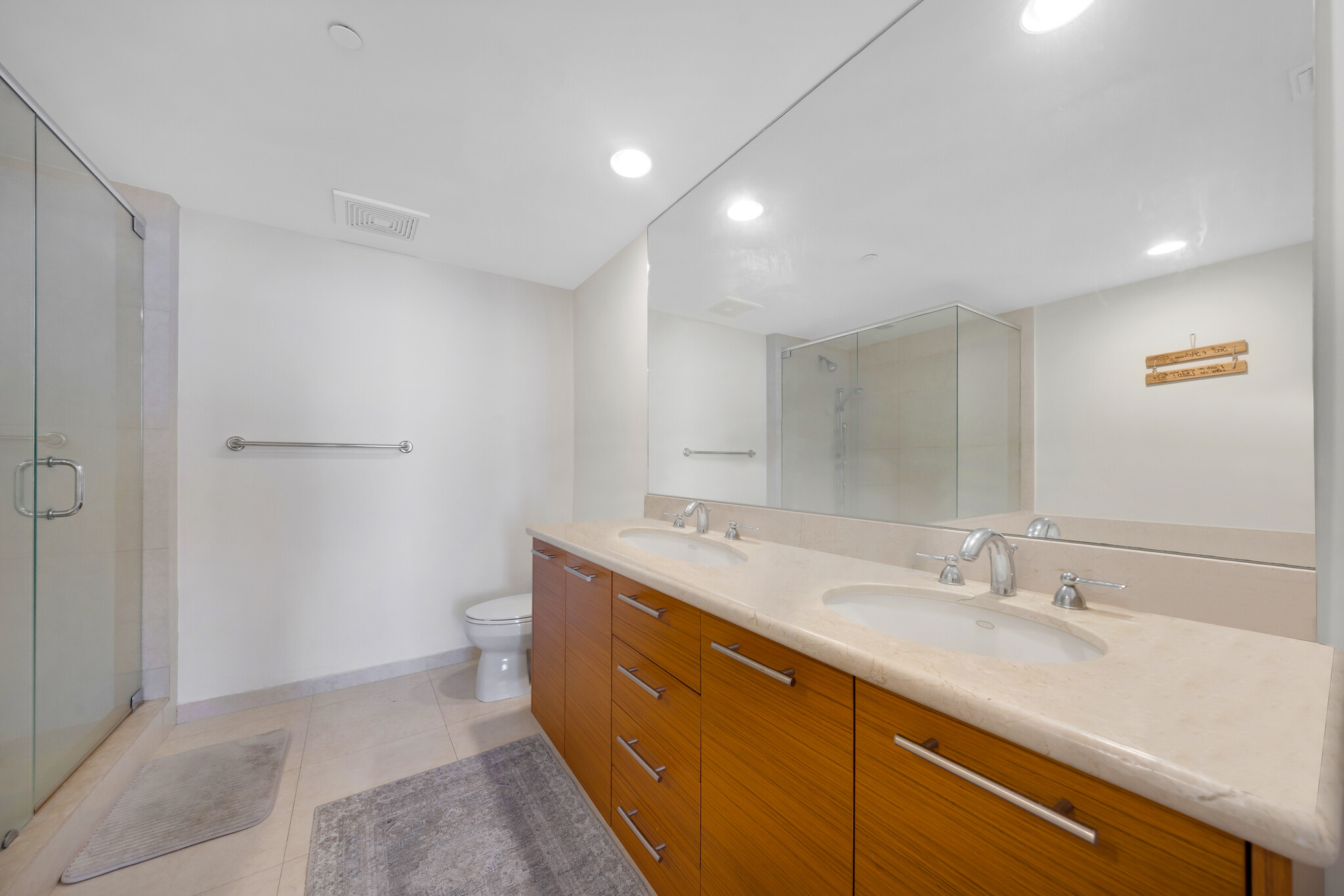 Building Photo - 50 Biscayne Blvd