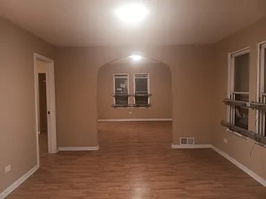 Building Photo - 5005 W Chicago Ave