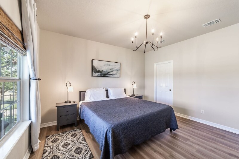 Building Photo - 195 Watts Ln