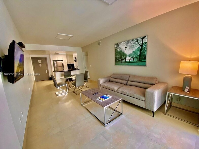 Building Photo - 185 SE 14th Terrace