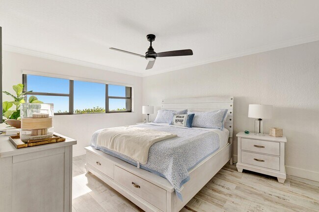 Building Photo - 7420 S Ocean Dr