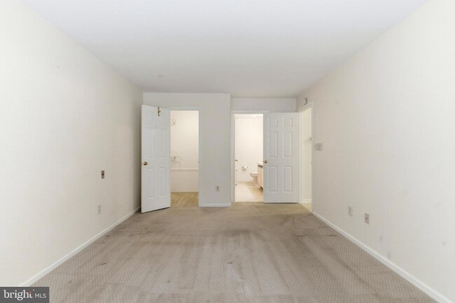 Building Photo - 3403 Waltham Ct