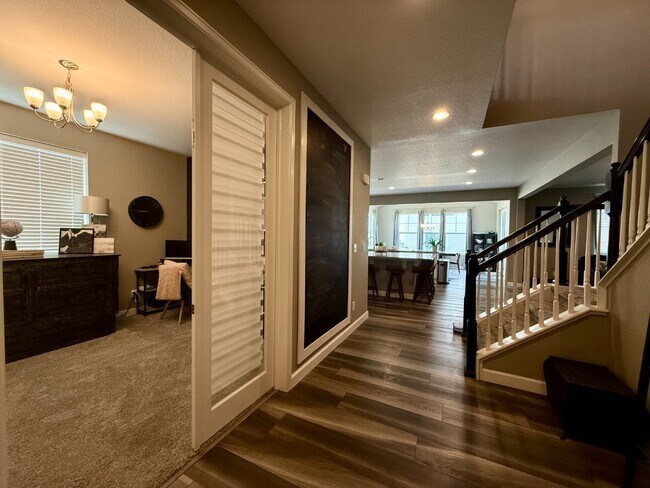 Building Photo - Spacious 5-Bedroom home with beautiful Views in Castle Rock for Rent