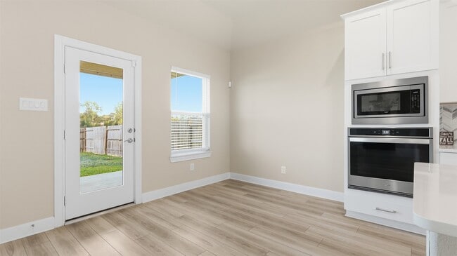 Building Photo - 21450 Petherton Dr