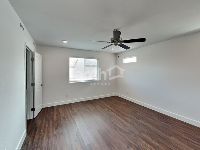 Building Photo - 8937 Carmine Cob Ave