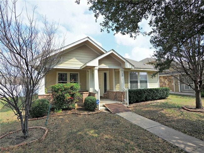 Building Photo - 1511 Legend Oaks Ln