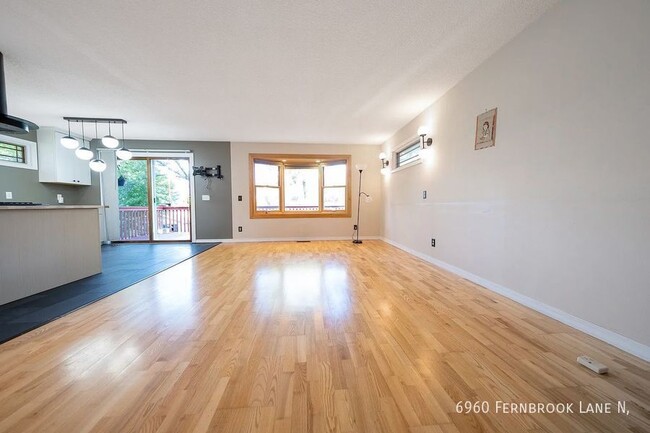 Building Photo - 4br 2ba 2cg  ~ Security Deposit Free Alter...