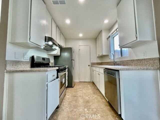 Building Photo - 74614 Driftwood Dr