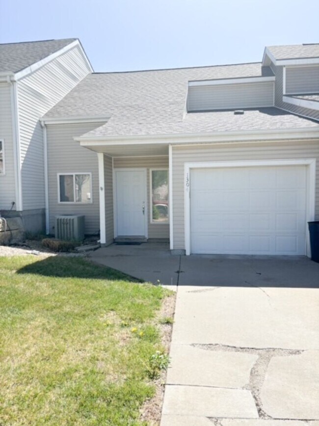 Italian Estates Property Management 1304 Newfoundland Dr Manhattan KS