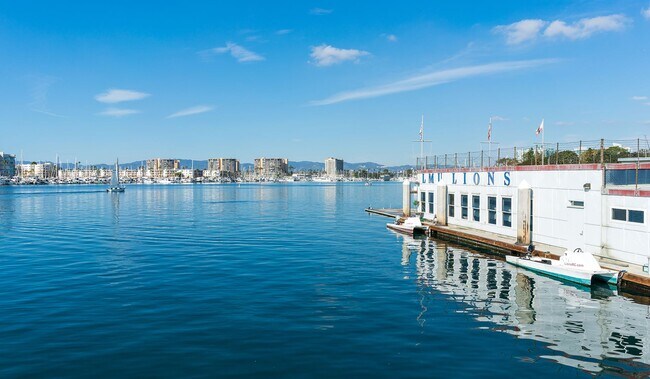 Building Photo - Warm & Inviting Venice Beach Rental Home!