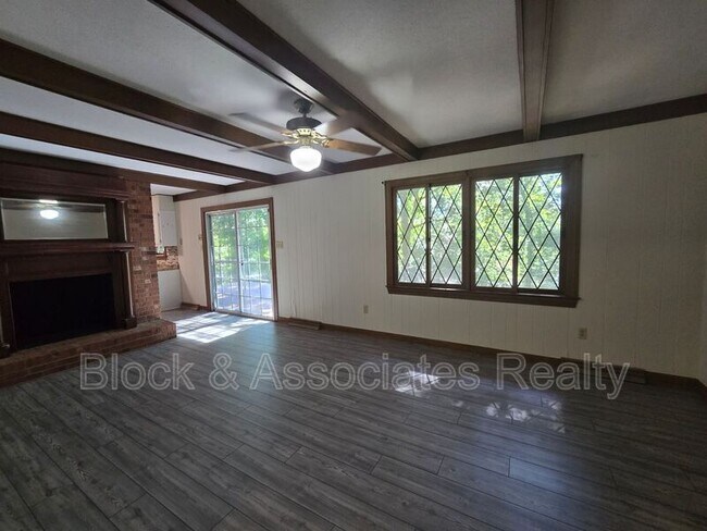 Building Photo - 1194 Ingram Dr