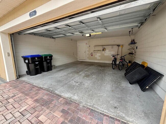 Building Photo - 7716 Fordson Ln