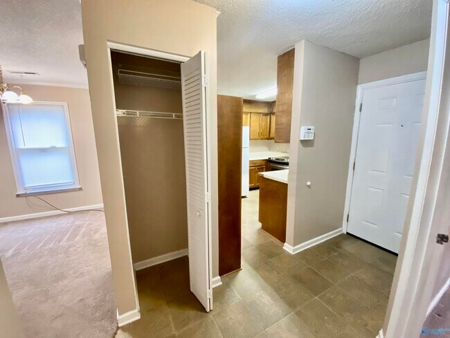 Building Photo - 1110 Liberty Dr