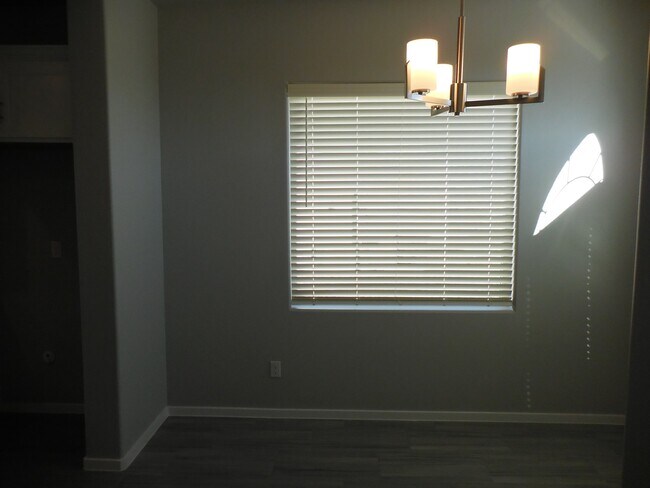 Building Photo - 833 Paseo Dulce Ave