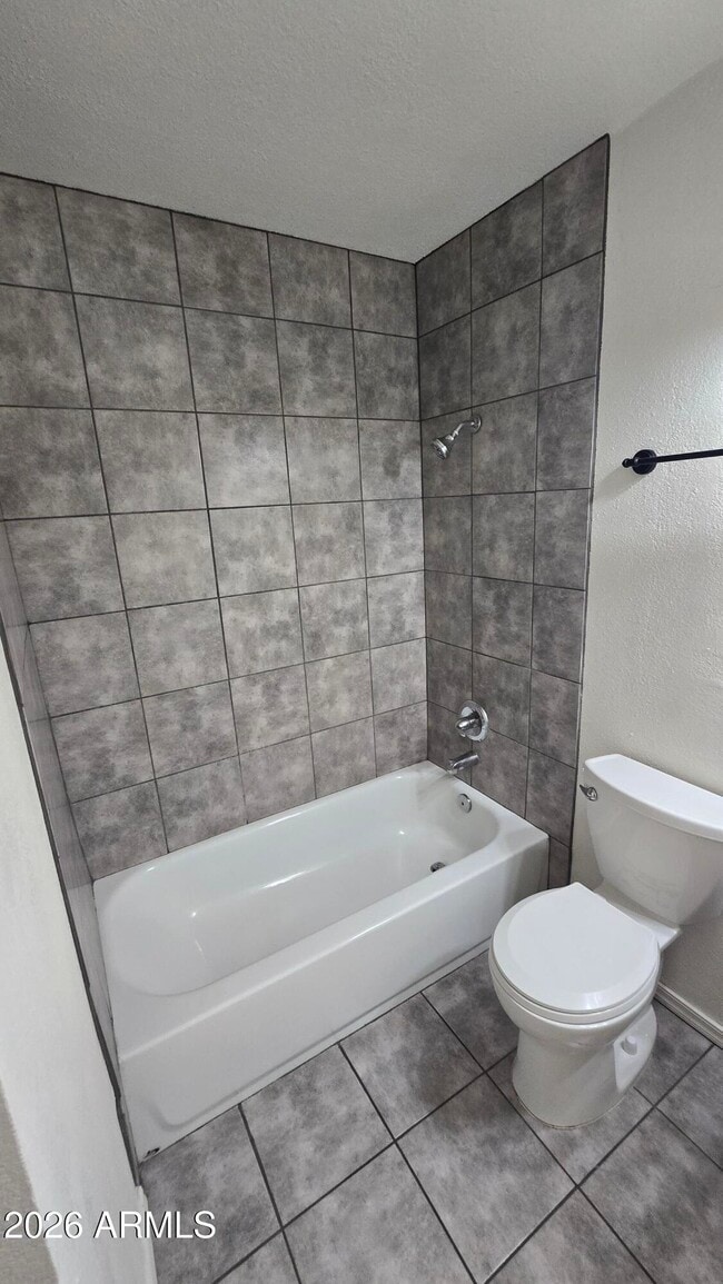 Building Photo - 1447 N 53rd Dr
