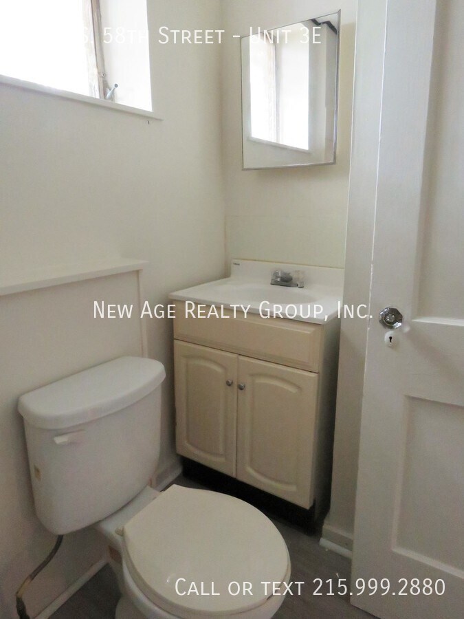 Building Photo - 1209 S 58th St