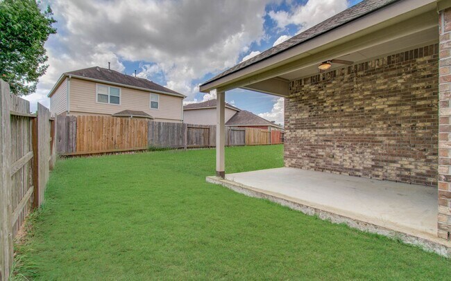 Building Photo - Spacious 4 Bed, 2 Bath Home Zoned to Tomball ISD