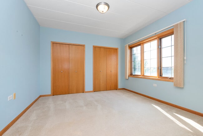 Building Photo - 14130 Sheffield Dr