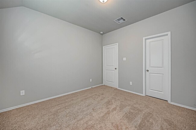 Building Photo - 1535 Munson Valley Rd