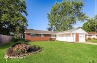 Building Photo - 333 Brownstone Dr