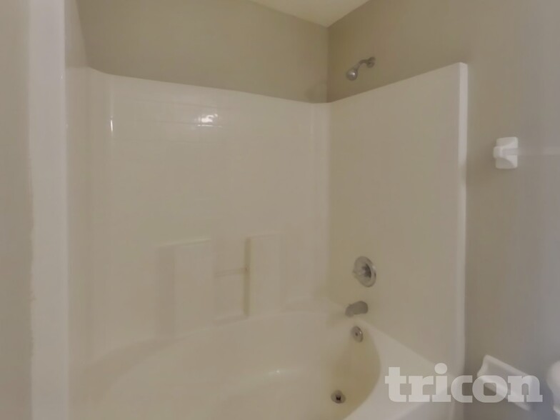 Building Photo - 3730 Maddie Ln