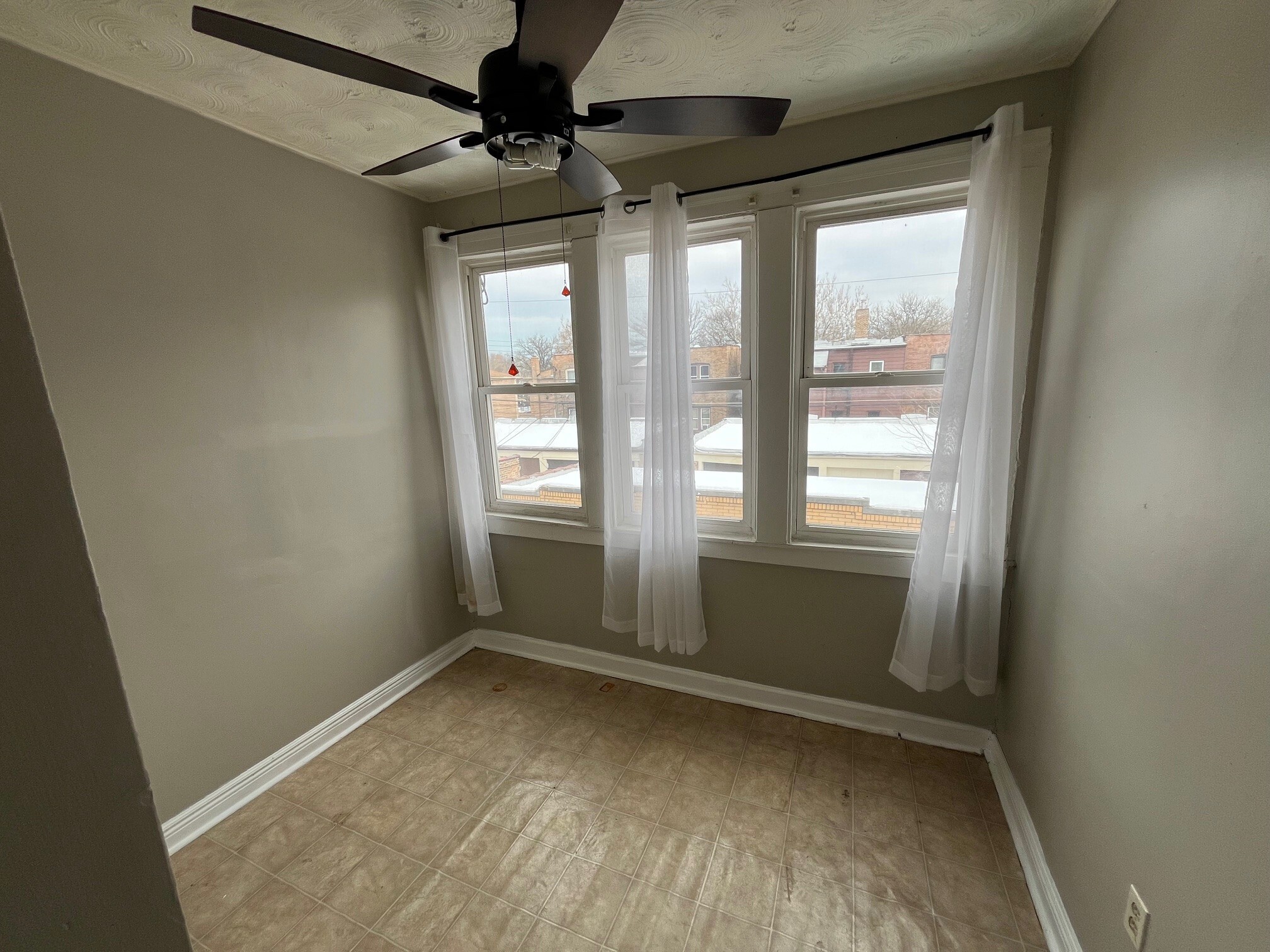 Building Photo - 9151 S Ada St