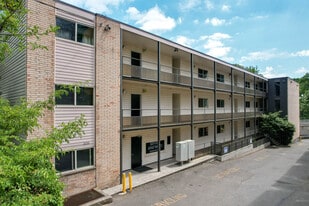 Building Photo - Bayview Apartments