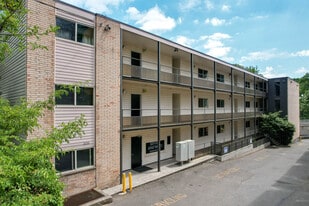 Building Photo - Bayview Apartments