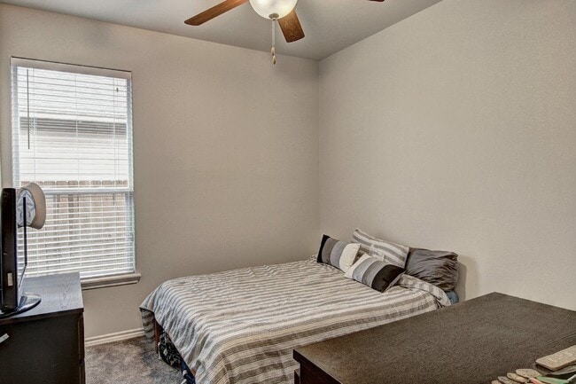 Building Photo - 2206 Oso Bay Preserve Dr