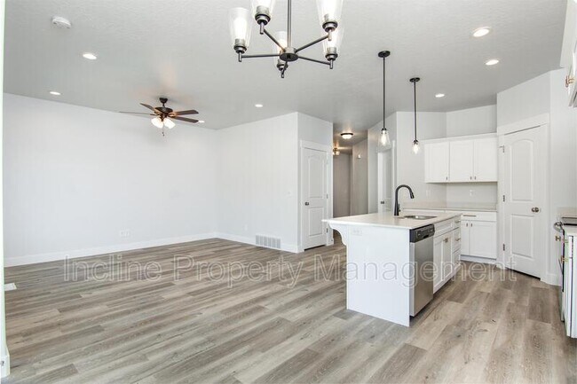 Building Photo - 16426 Bull Spring Rd