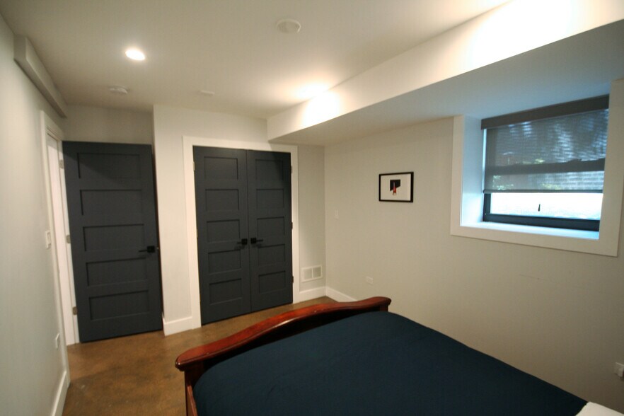 Building Photo - 2508 N Spaulding Ave