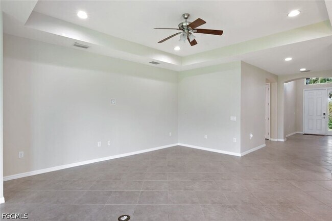 Building Photo - 8649 Banyan Bay Blvd