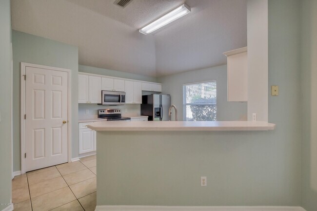 Building Photo - 442 Big Tree Rd