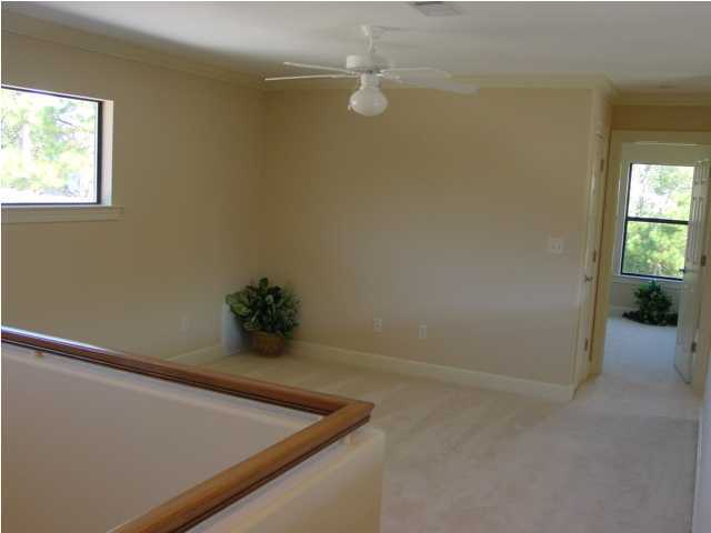 Building Photo - 31 Balmoral Dr