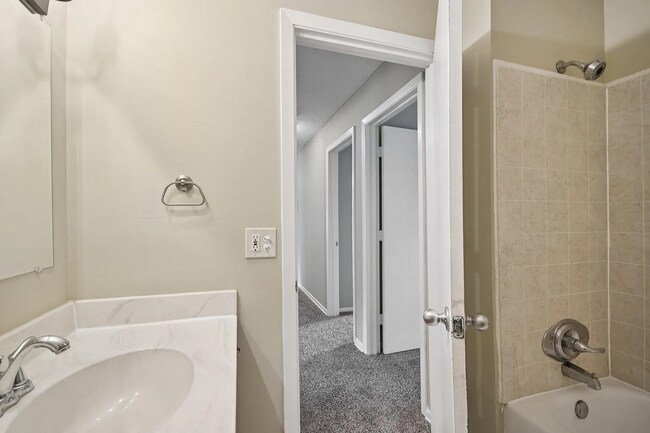 Building Photo - 4110 Rahn Rd