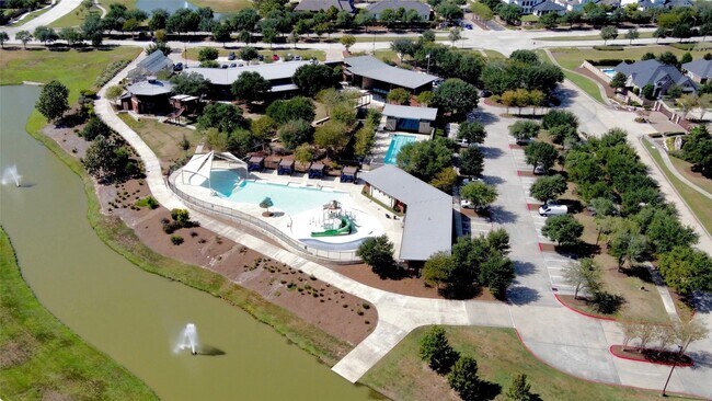 Building Photo - 6919 Shoreline Vw Dr