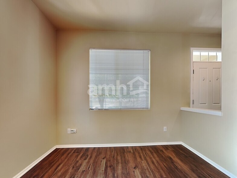 Building Photo - 6512 Virginia St SE