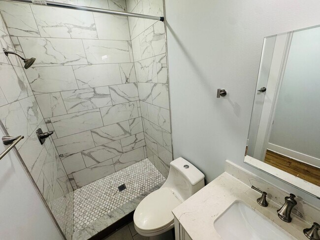 Building Photo - 4242 W Girard Ave