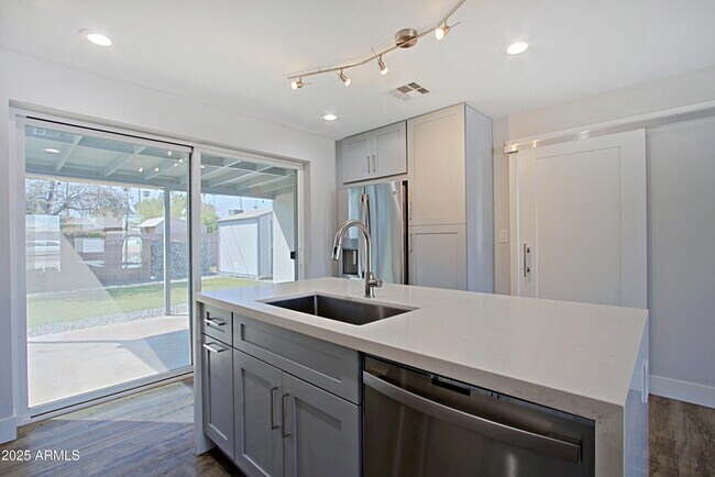 Building Photo - 4224 N 36th St