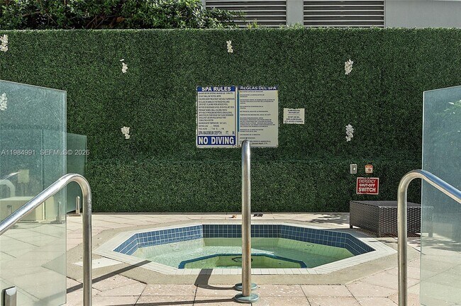 Building Photo - 9455 Collins Ave